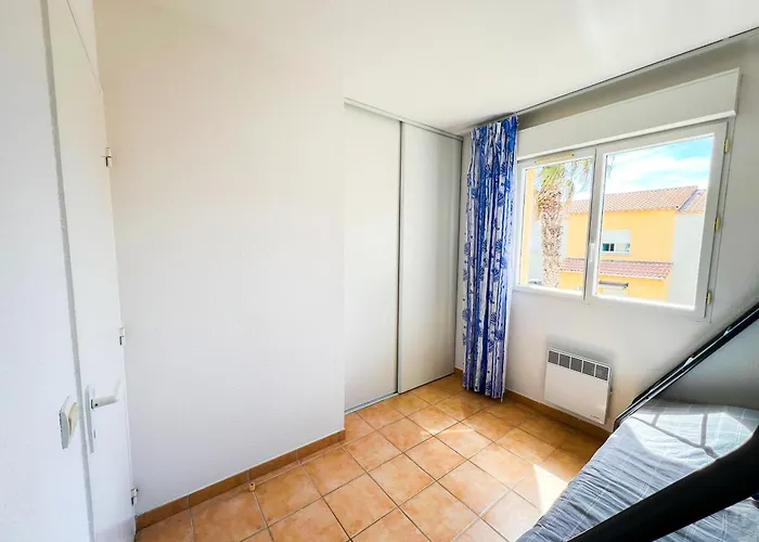 Maison Familiale Dans Le Domaine De La Avec Piscine Privee, A 200m De La Feriehus