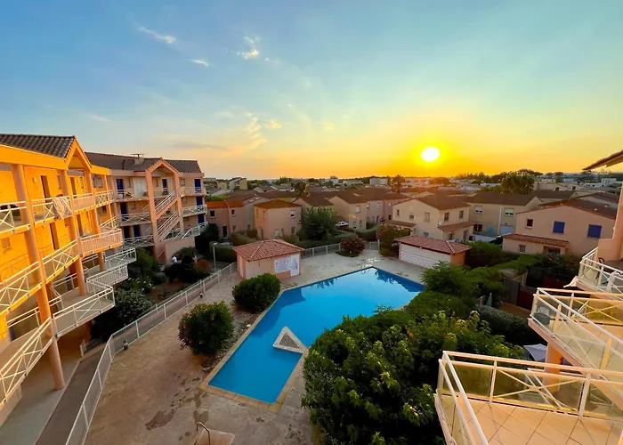 Maison Familiale Dans Le Domaine De La Avec Piscine Privee, A 200m De La Valras-Plage