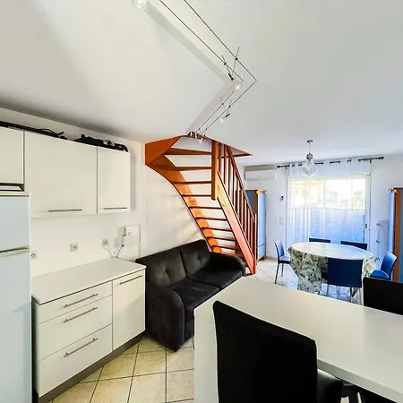 Maison Familiale Dans Le Domaine De La Avec Piscine Privee, A 200m De La Valras-Plage