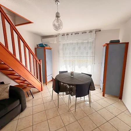 Maison Familiale Dans Le Domaine De La Avec Piscine Privee, A 200m De La *