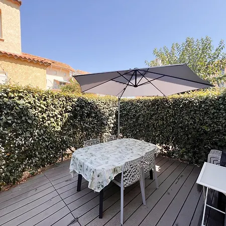 Maison Familiale Dans Le Domaine De La Avec Piscine Privee, A 200m De La * Valras-Plage